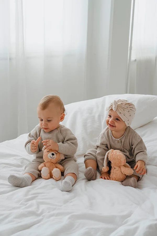 Magnetronknuffel Habibi® MIDI slaperige beer