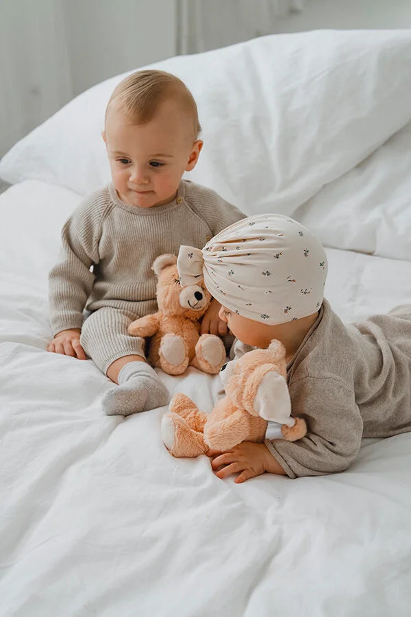 Magnetronknuffel Habibi® MIDI slaperige beer