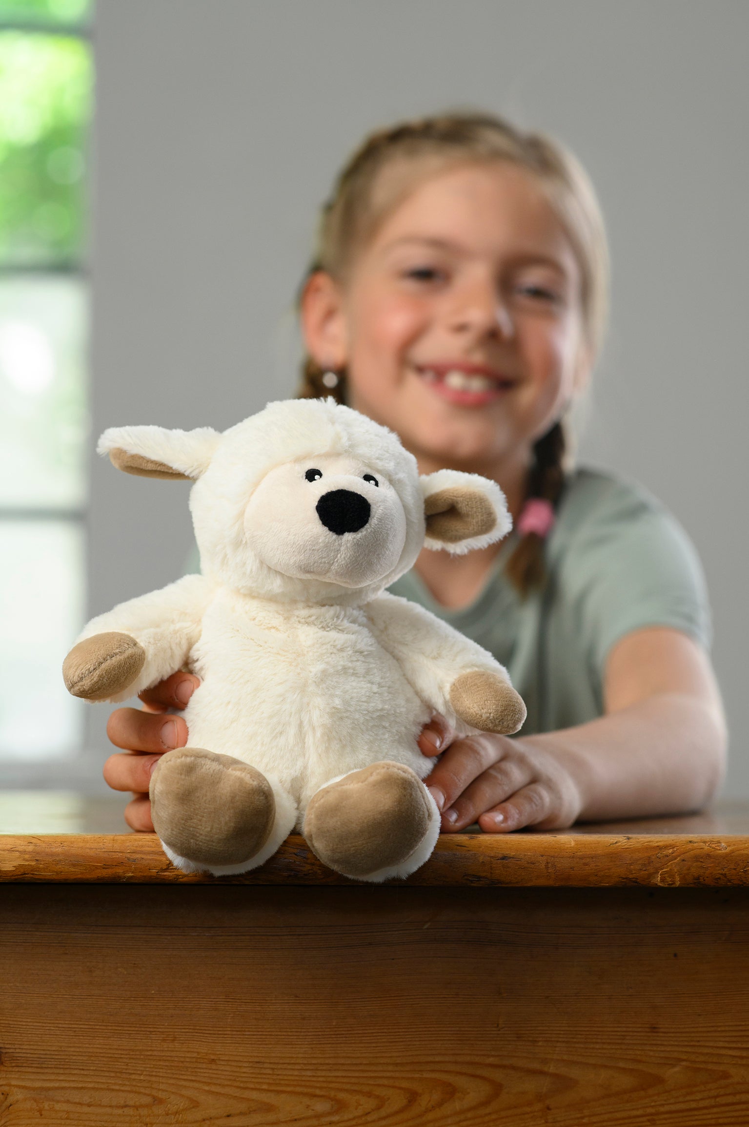 Magnetronknuffel Warmies® MINIS schaap beige